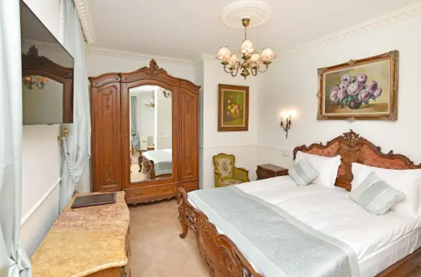 Суит с двойно легло king size и балкон