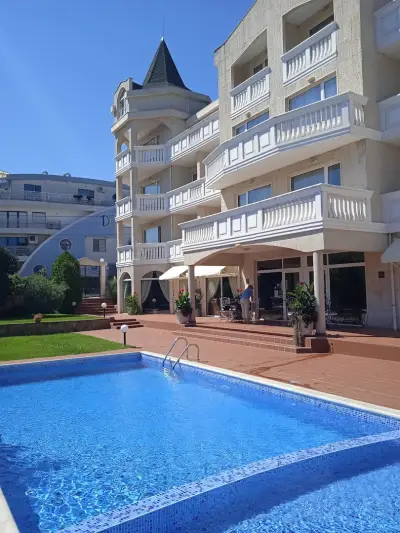 Alekta Hotel - Free parking