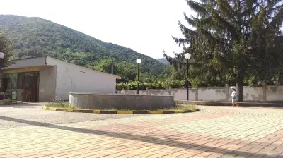 Комплекс Под Чардака Лопушна