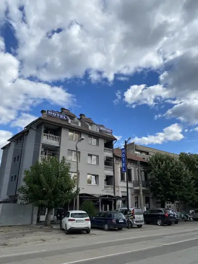 Хотел "Монтана"