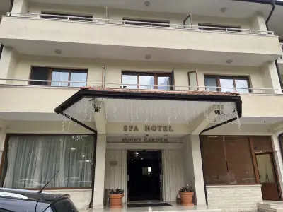 Съни Гардън СПА Хотел