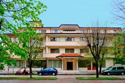 Съни Гардън СПА Хотел