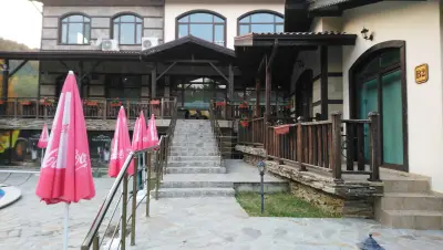 Хотелски комплекс Тодорини кукли