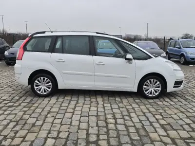 АВТОКЪЩА АУТЛЕТ ИНС