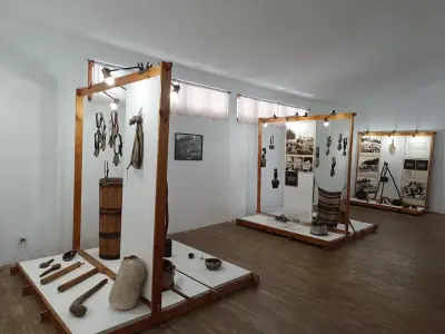 Исторически музей Момчиловци