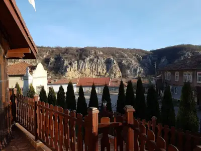 Хотел "Русенски лом"
