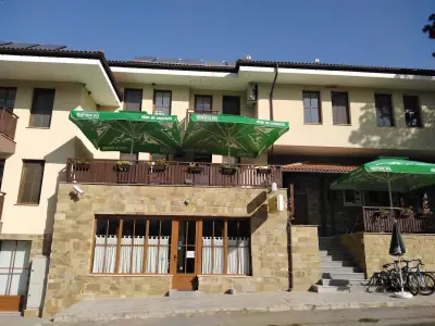 Хотел Черният Щъркел