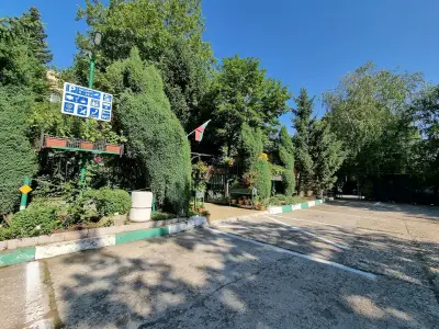 Семеен Хотел Фамилия