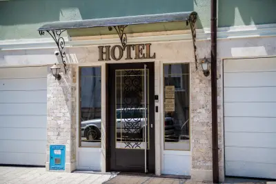 Arletti Hotel