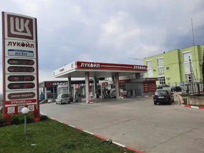 Бензиностанция "Лукойл" В010
