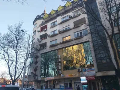 КАДЕНТ Русе (Д-р Василев, Д-р Петкова)