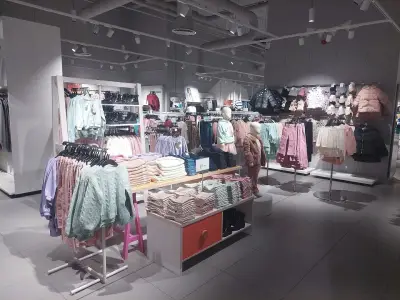 H&M