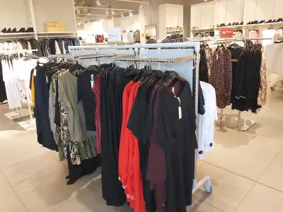 H&M