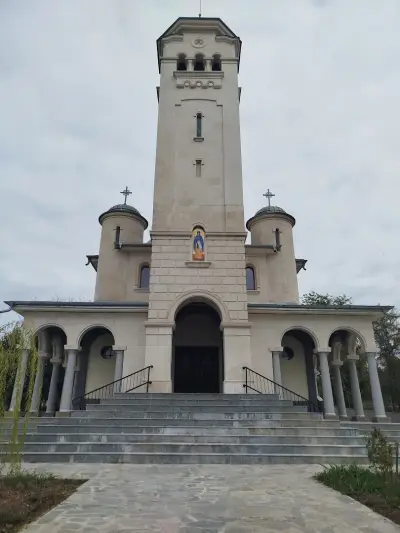 Православен храм „Света Петка“