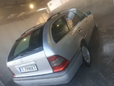 Автомивка " КАР КЛИЙН СЪРВИЗ"