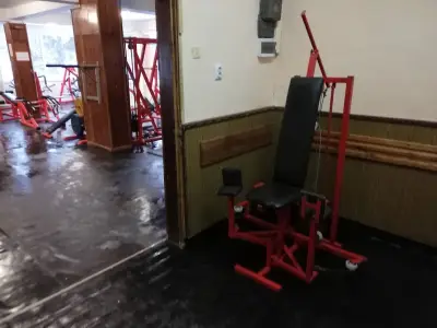 Musclemen фитнес зала Девин