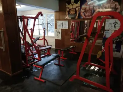 Musclemen фитнес зала Девин
