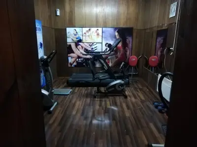 Musclemen фитнес зала Девин