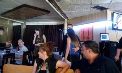 Туни