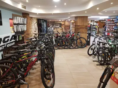 VELOMASTERS