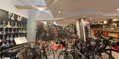 VELOMASTERS