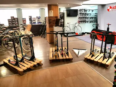 VELOMASTERS