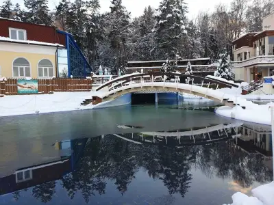 Аква клуб „Котвата“ - комплекс с термални басейни и сауни