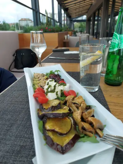 Skyline bar & dinner
