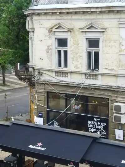 Sofa Wine Bar
