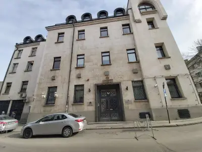 ОББ клон Русе - бизнес център за клиенти с годишен оборот над 1 млн. евро