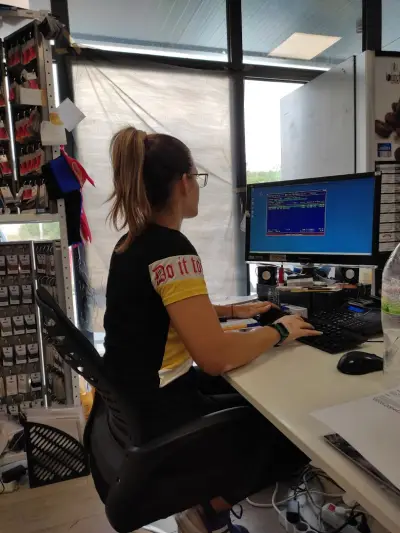 Магазин за Автобои Fix Auto