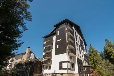 Festa Chamkoria Apartments