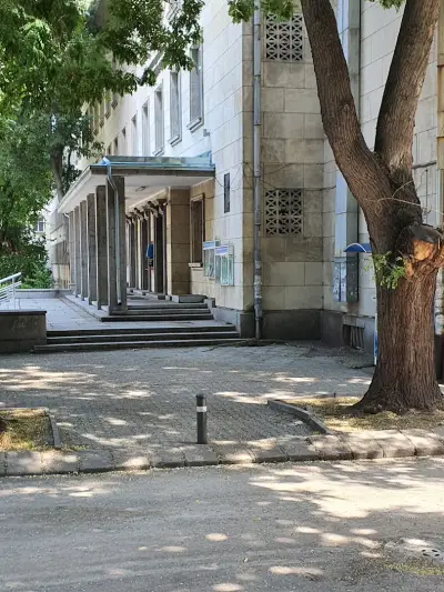 Гимназия с Преподаване на Чужди Езици „Ромен Ролан“