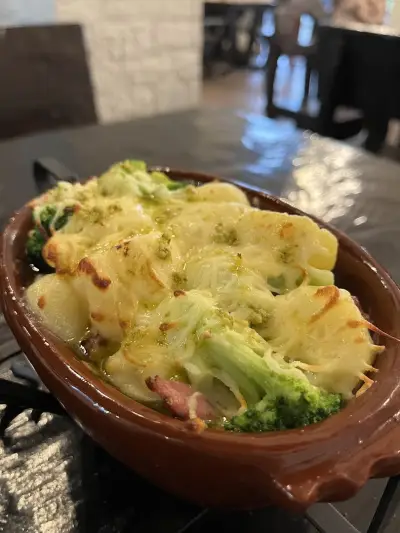 Бистро Асмата (Bistro Asmata)