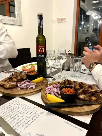 Бистро Асмата (Bistro Asmata)