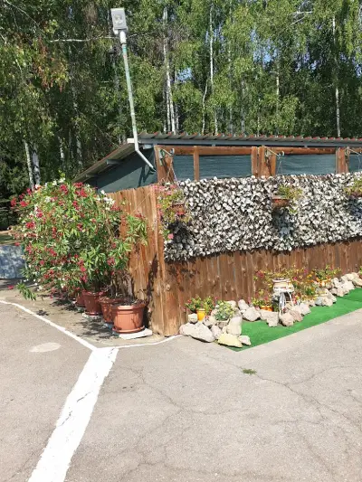 Басейн Белчин Бани