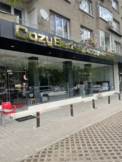 COZY BEDS & ACCESSORIES
