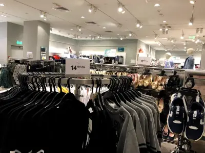 H&M