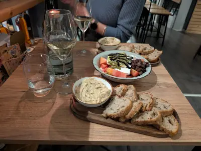 Wine and Bar Shop Spodelena