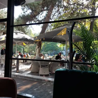 Cafè Vogue