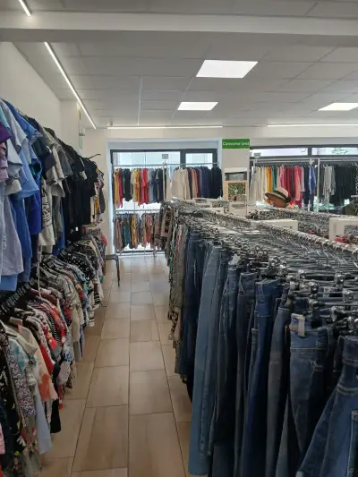 магазин Humana second hand