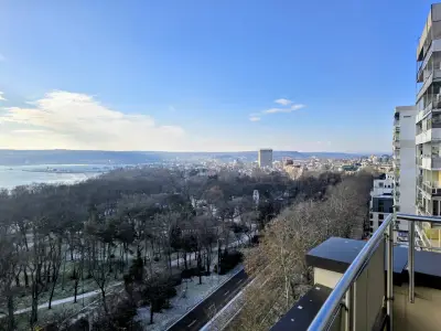 Рослин Димят Хотел Варна