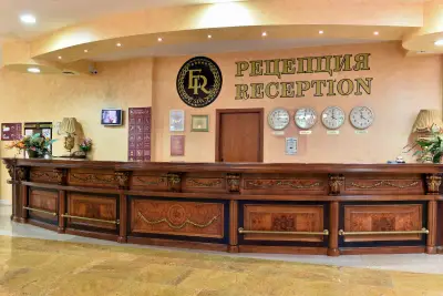 Естрея Резидънс Хотел и СПА