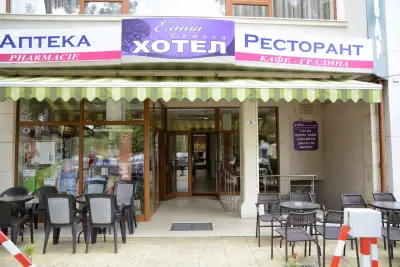 Хотел Елица