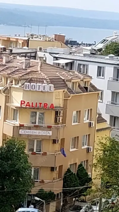 Хотел Елица