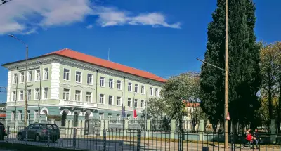 Колеж по туризъм – Варна