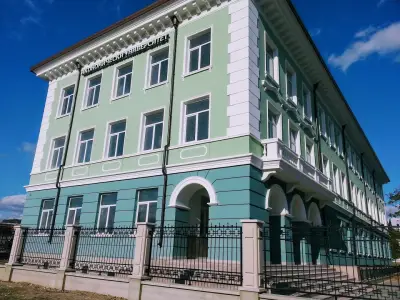 Колеж по туризъм – Варна