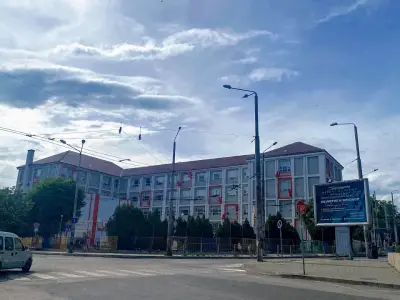 СУ „Димчо Дебелянов“
