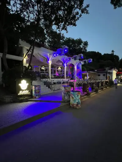 Zahir Bar & Lounge