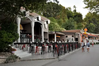 Zahir Bar & Lounge